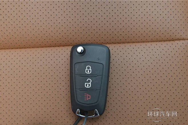 2013款 2.4L歐洲版 四驅精英型大雙排