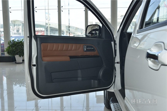 2013款 2.4L歐洲版 四驅精英型大雙排