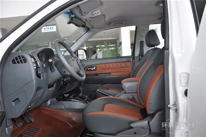 2013款 2.4L歐洲版 四驅(qū)精英型大雙排