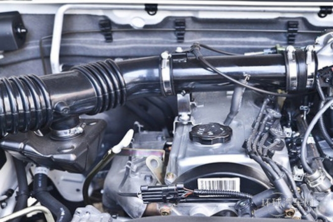 2013款 2.4L歐洲版 四驅領航型小雙排