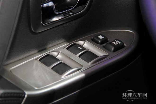 2015款 3.0L 精英超越版 國V