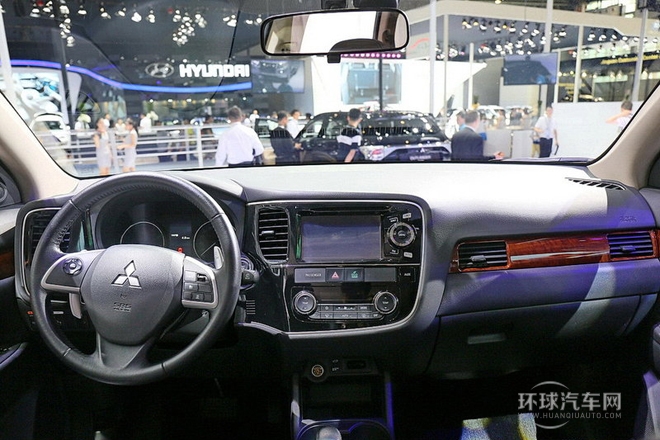 2014款 2.0L 兩驅運動超值版 5座