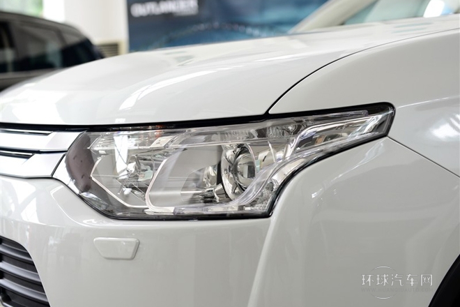 2014款 2.4L 四驅豪華超值版 5座