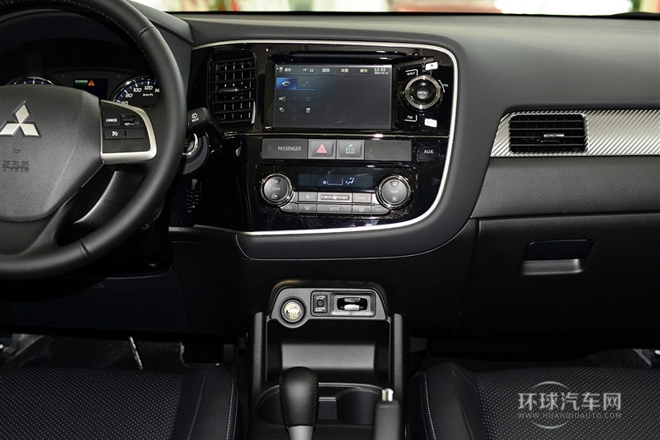 2014款 2.4L 四驅豪華超值版 5座