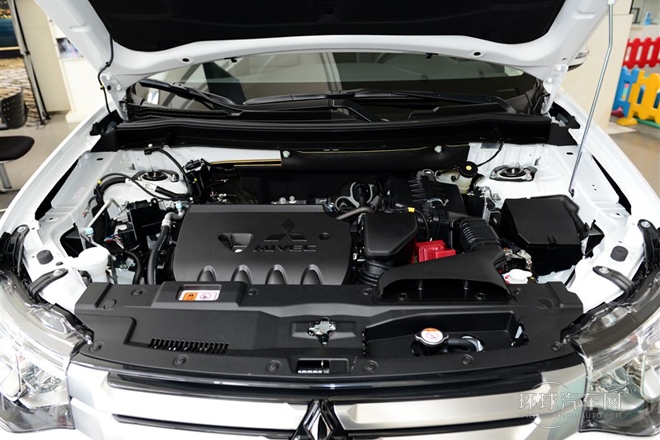 2014款 2.4L 四驅(qū)豪華超值版 5座