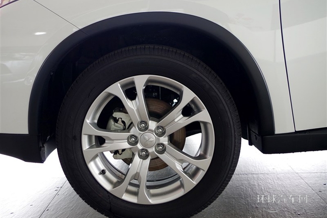 2014款 2.4L 四驅豪華超值版 7座