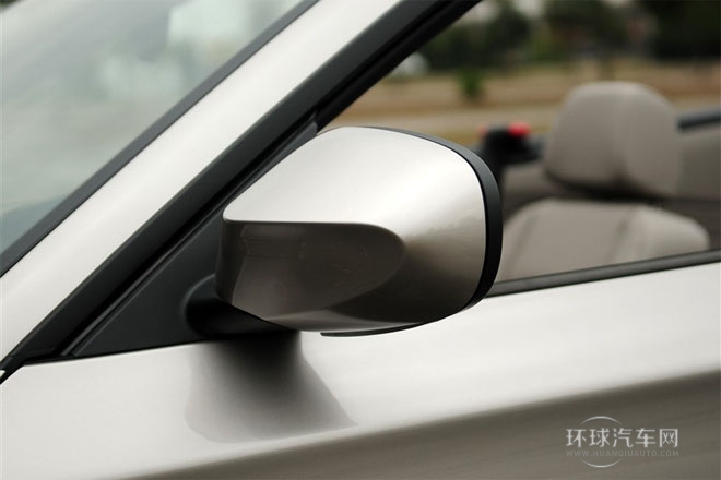 2011款 120i 敞篷轎跑車(chē)