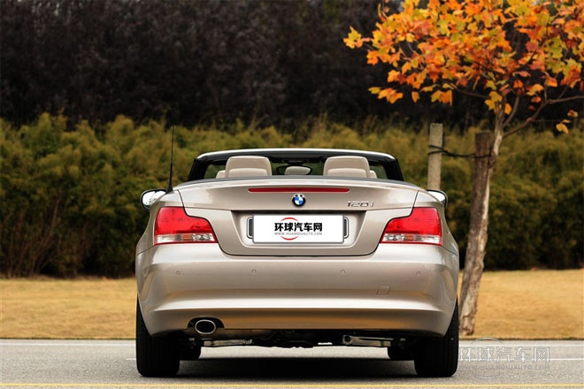 2011款 120i 敞篷轎跑車