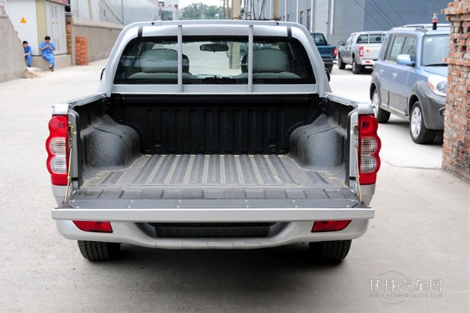 2011款 2.8T商務版 豪華型小雙排