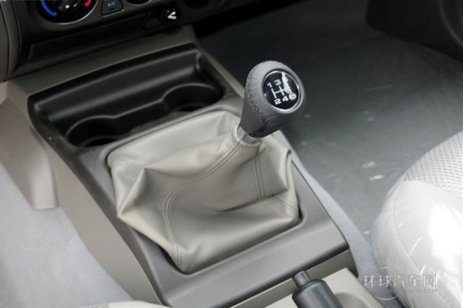 2011款 2.8T商務版 豪華型小雙排