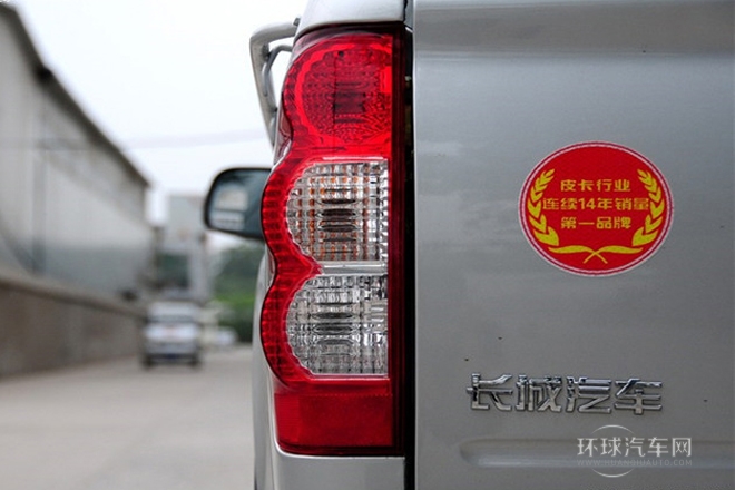 2011款 2.8T商務版 豪華型小雙排