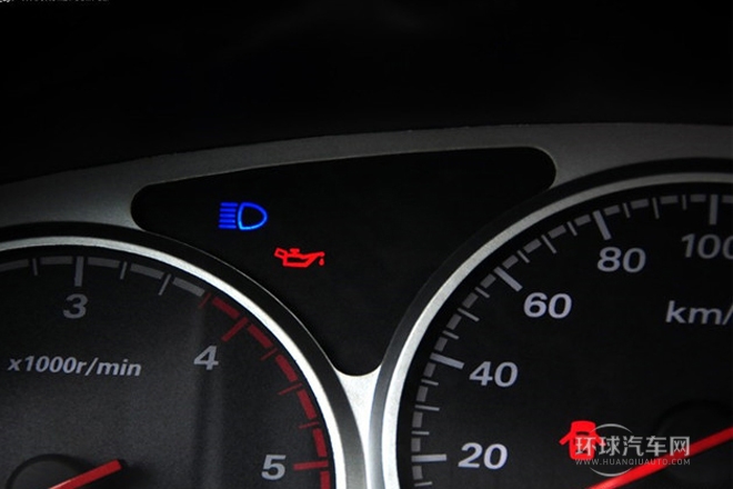 2011款 2.8T商務版 豪華型大雙排