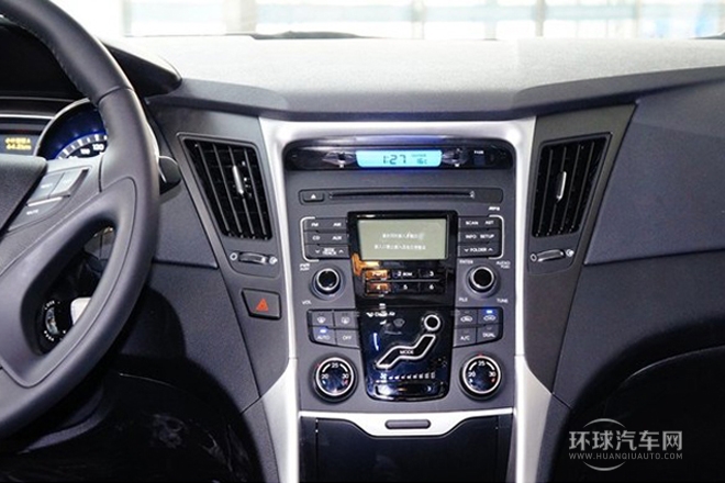 2014款 2.0L 自動領(lǐng)先型