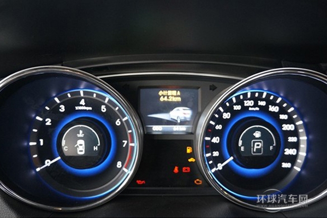 2014款 2.0L 自動領先型