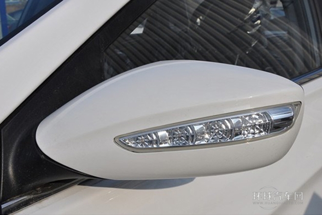 2014款 2.0L 自動領先型