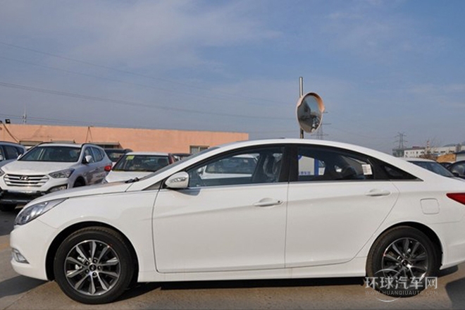 2014款 2.0L 自動領先型