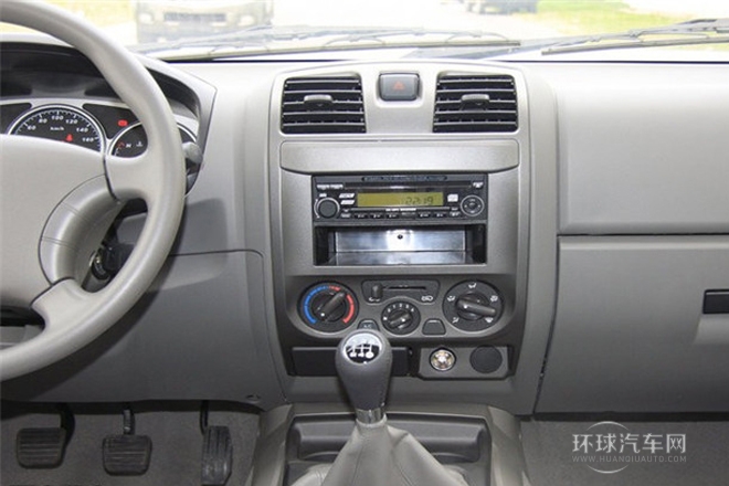 2011款 2.4L公務(wù)版 豪華型 兩驅(qū)大雙排