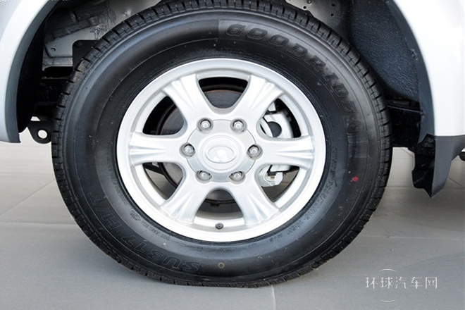 2011款 2.4L公務(wù)版 豪華型 四驅(qū)小雙排