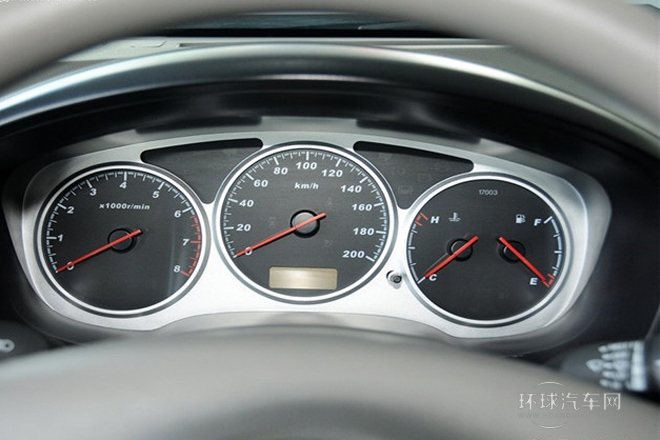 2011款 2.4L公務版 豪華型 四驅小雙排