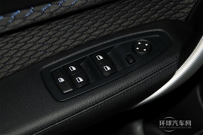 2013款 改款 M135i 5門版