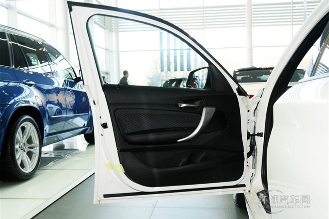 2013款 改款 M135i 5門版