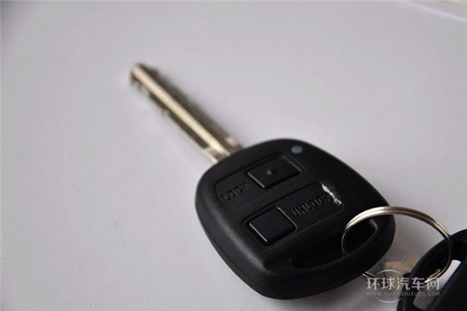 2011款 2.4L公務版 豪華型 四驅(qū)大雙排