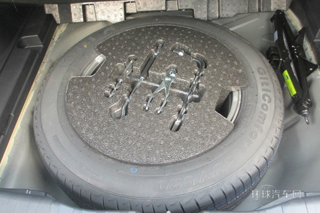 2013款升級版 1.5T  手動兩驅(qū)精英型