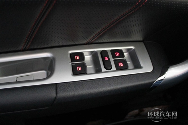 2013款升級版 1.5T  手動兩驅精英型