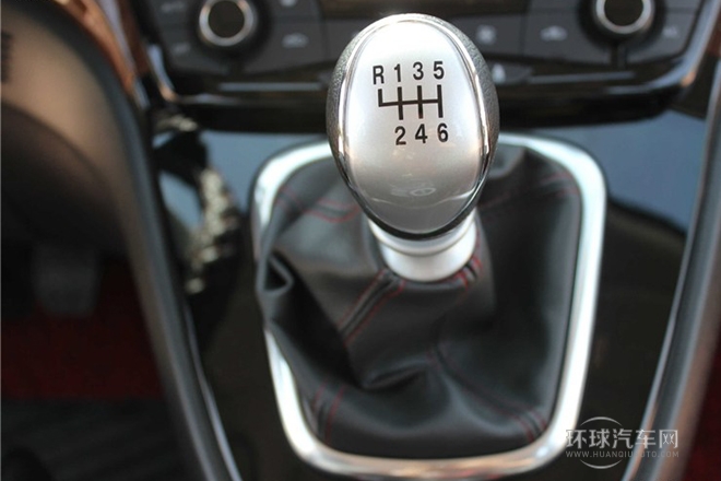 2013款升級(jí)版 1.5T  手動(dòng)兩驅(qū)精英型