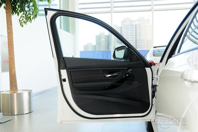 2013款 320i運動設計套裝 旅行版