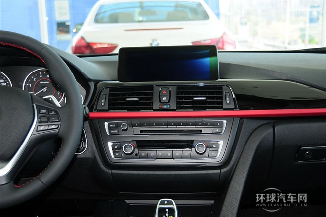 2013款 320i運(yùn)動(dòng)設(shè)計(jì)套裝 旅行版