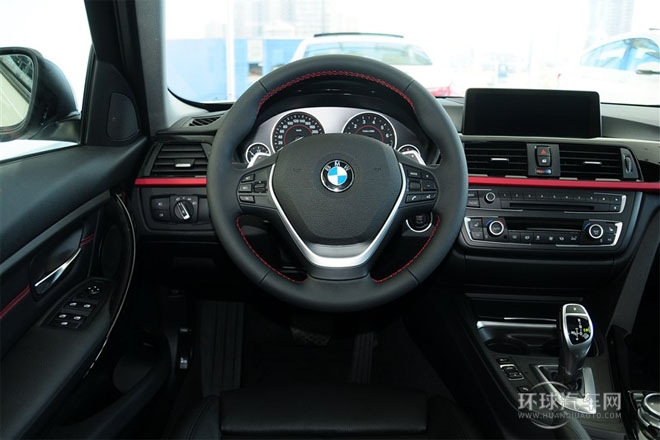 2013款 320i運動設計套裝 旅行版