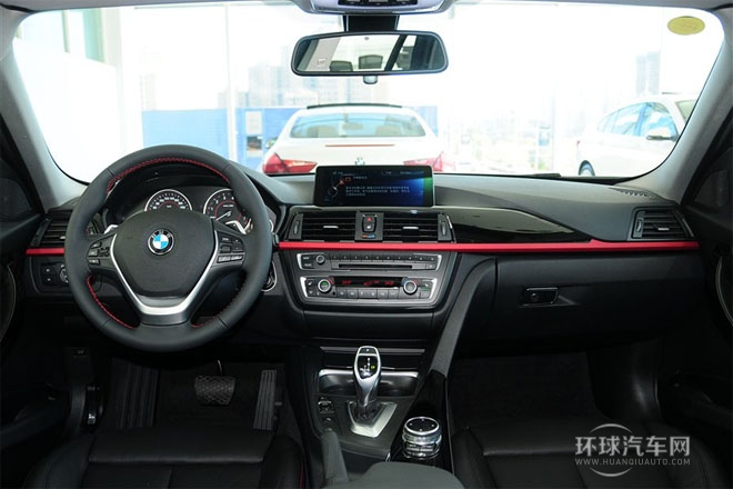 2013款 320i運動設(shè)計套裝 旅行版