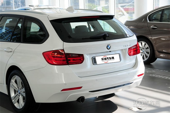 2013款 320i運(yùn)動(dòng)設(shè)計(jì)套裝 旅行版