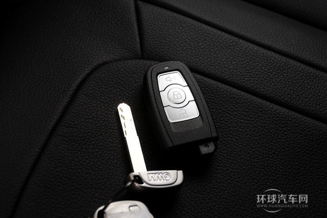 2013款 運動版 1.5T 手動四驅精英型