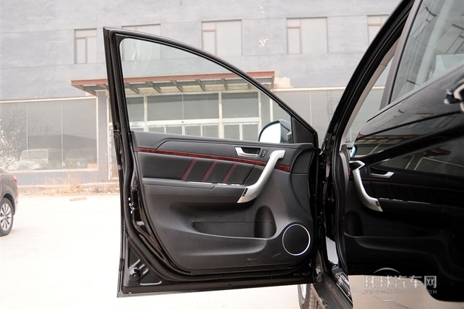 2013款 運動版 1.5T 手動四驅(qū)精英型