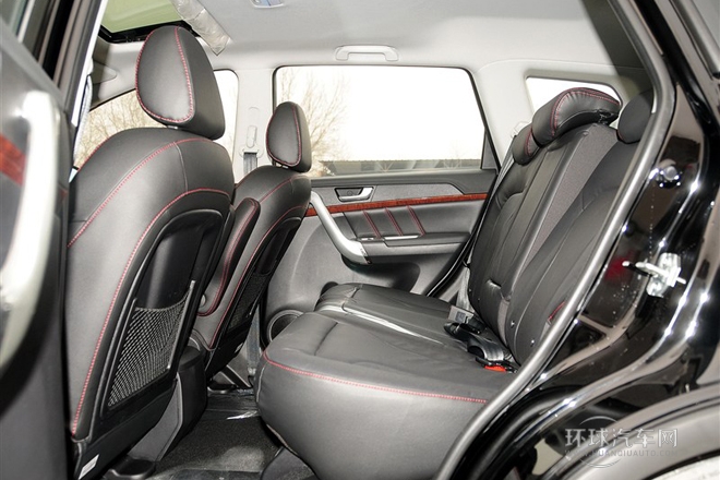 2013款 運(yùn)動(dòng)版 1.5T 手動(dòng)四驅(qū)精英型