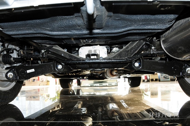 2013款 升級版 1.5T 手動四驅精英型