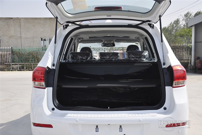 2013款 升級版 1.5T 手動四驅(qū)尊貴型