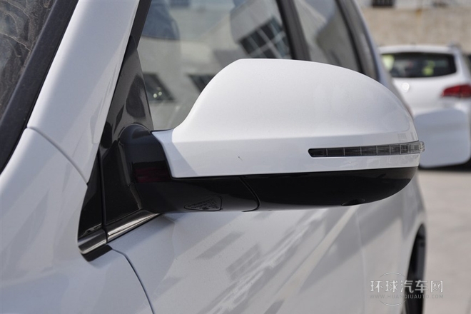 2013款 升級版 1.5T 手動四驅尊貴型