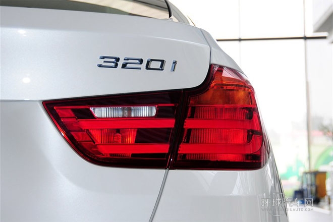 2013款 320i 風(fēng)尚設(shè)計套裝