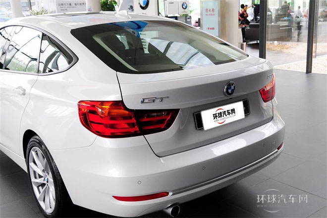 2013款 320i 風(fēng)尚設(shè)計(jì)套裝