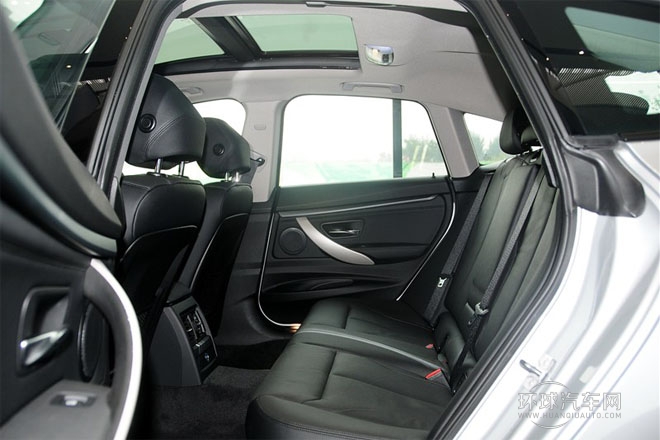 2013款 320i 領先型