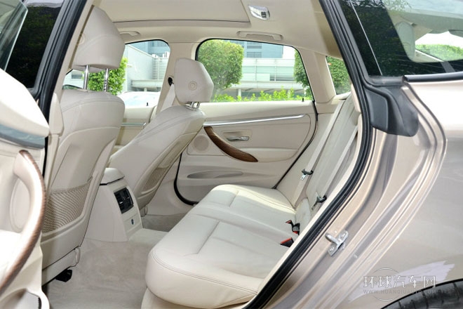 2013款 335i 風(fēng)尚設(shè)計(jì)套裝