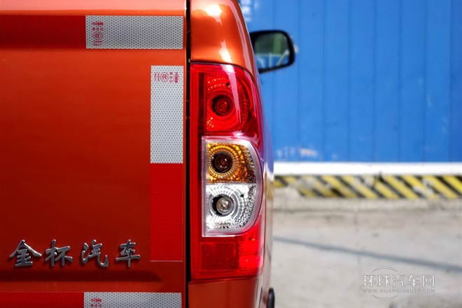 2013款 2.2T柴油四驅短軸