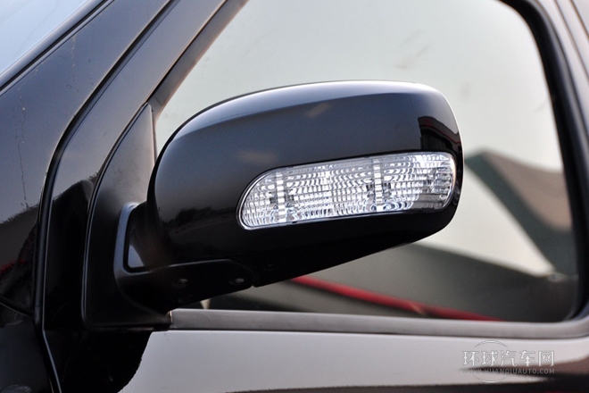 2010款 2.0L睿翔 豪華型(短軸)