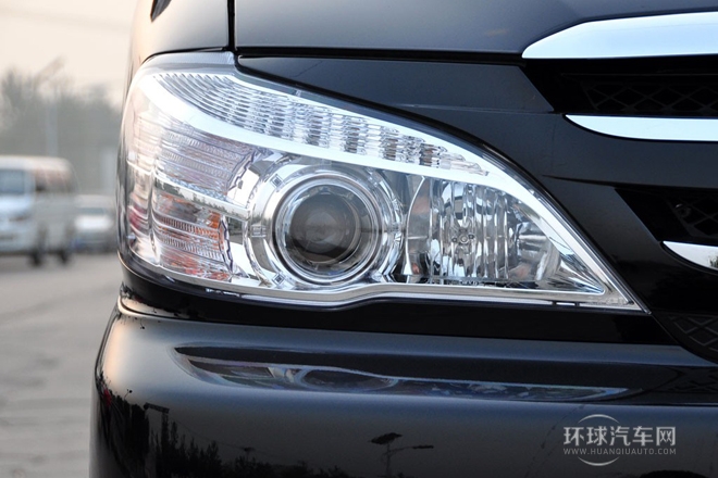 2010款 2.0L睿翔 豪華型(短軸)