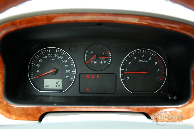 2010款 2.7L-3代 御領豪華型長軸9座2TR