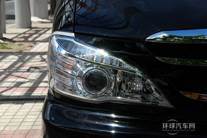 2010款 2.7L-3代 御領豪華型長軸9座2TR