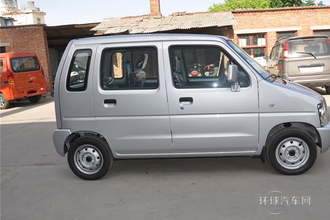 2013款 創(chuàng)業(yè)版 1.0L 經(jīng)濟(jì)型